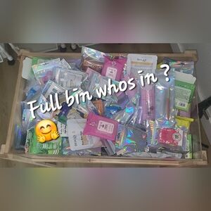 Mystery Grabs 10 Assorted Items.